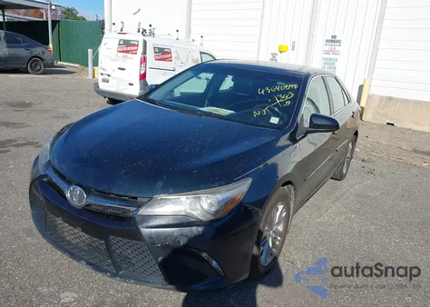 2017 Toyota Camry Se z USA, uszkodzony, nr VIN 4T1BF1FK1HU715164